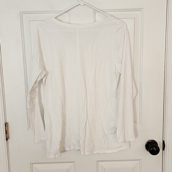 Lane Bryant White V-Neck Long-Sleeve Tee, 14/16 - Picture 5 of 5